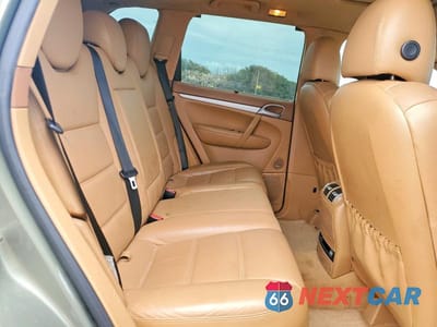 Zdjęcie 11 z 12 samochodu: 2008 PORSCHE CAYENNE VIN:WP1AA29P98LA20110 - miniatura