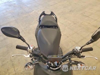 Piąte zdjęcie samochodu w środku: 2019 KYMCO USA INC SUPER 8 50R VIN:LC2U2A02XKC200210 - miniatura