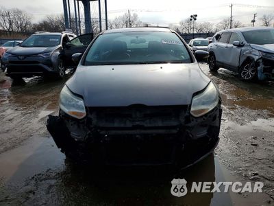 Piąte zdjęcie samochodu w środku: 2014 FORD FOCUS SE VIN:1FADP3F27EL229004 - miniatura