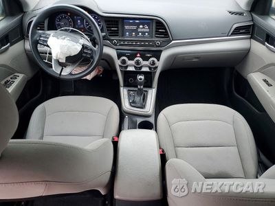 Zdjęcie 8 z 15 samochodu: 2019 HYUNDAI ELANTRA SEL VIN:5NPD84LF3KH435439 - miniatura