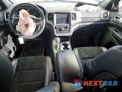 Zdjęcie 8 z 12 samochodu: 2018 JEEP GRAND CHEROKEE LAREDO VIN:1C4RJFAG7JC104374 - miniatura