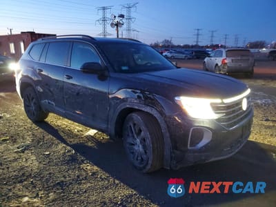 Czwarte zdjęcie samochodu z boku: 2024 VOLKSWAGEN ATLAS SE VIN:1V2KR2CA7RC503128 - miniatura