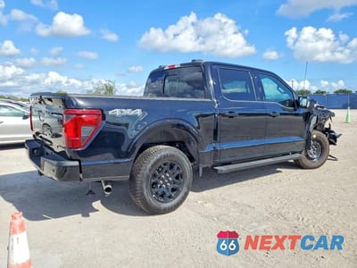 Trzecie zdjęcie samochodu z tyłu: 2025 FORD F150 XLT VIN:1FTFW3LD2SFB90621 - miniatura