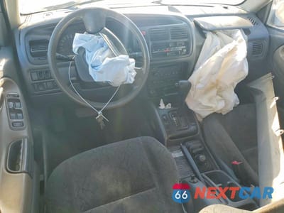 Zdjęcie 8 z 11 samochodu: 2003 CHEVROLET TRACKER LT VIN:2CNBJ634836900241 - miniatura