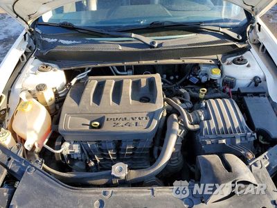 Zdjęcie 11 z 12 samochodu: 2010 DODGE AVENGER R/T VIN:1B3CC5FB5AN144059 - miniatura