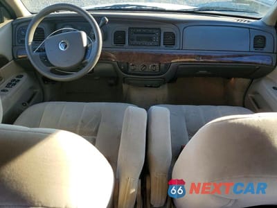 Zdjęcie 8 z 12 samochodu: 2007 MERCURY GRAND MARQUIS GS VIN:2MEFM74V07X603392 - miniatura