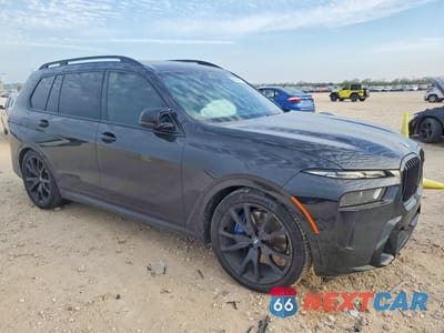 Czwarte zdjęcie samochodu z boku: 2026 BMW X7 M60I VIN:5UX33EM09T9079288 - miniatura