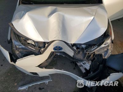 Zdjęcie 11 z 13 samochodu: 2016 TOYOTA PRIUS VIN:JTDKARFU5G3504010 - miniatura
