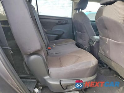 Zdjęcie 10 z 14 samochodu: 2023 TOYOTA HIGHLANDER LE VIN:5TDKDRAH4PS504113 - miniatura