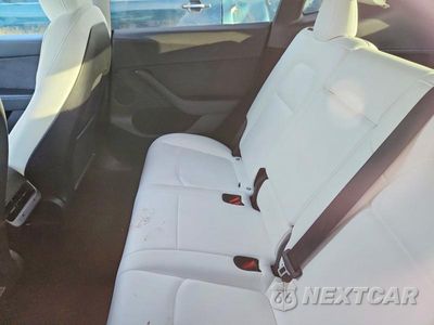 Zdjęcie 10 z 12 samochodu: 2023 TESLA MODEL Y VIN:7SAYGDEE5PF854863 - miniatura