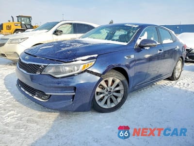 2017 KIA OPTIMA LX 5XXGT4L36HG128613 - główne zdjęcie licytacji z USA - miniatura