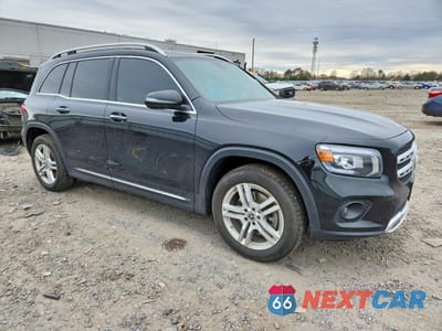 Czwarte zdjęcie samochodu z boku: 2023 MERCEDES-BENZ GLB 250 4MATIC VIN:W1N4M4HB9PW279631 - miniatura