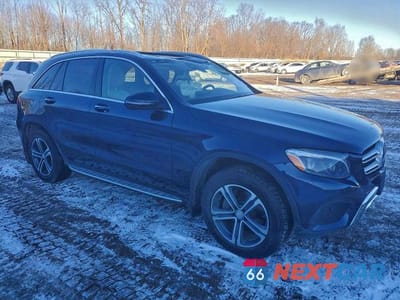 Czwarte zdjęcie samochodu z boku: 2019 MERCEDES-BENZ GLC 300 4MATIC VIN:WDC0G4KB0KV130796 - miniatura