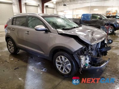 Czwarte zdjęcie samochodu z boku: 2014 KIA SPORTAGE LX VIN:KNDPBCAC6E7636410 - miniatura