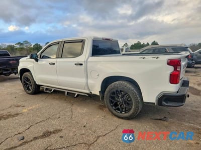 Drugie zdjęcie samochodu z przodu: 2020 CHEVROLET SILVERADO K1500 VIN:1GCUYAEF0LZ125321 - miniatura