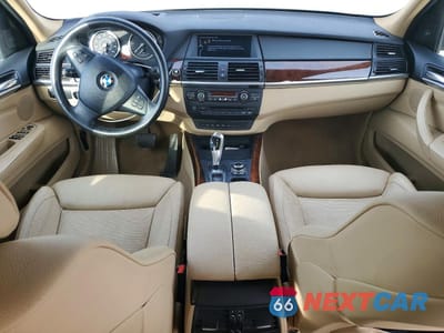 Zdjęcie 8 z 13 samochodu: 2012 BMW X5 VIN:5UXZW0C52CL663889 - miniatura