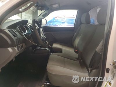 Zdjęcie 7 z 13 samochodu: 2012 TOYOTA TACOMA VIN:5TFNX4CN5CX012821 - miniatura