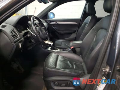 Zdjęcie 7 z 13 samochodu: 2015 AUDI Q3 PREMIUM PLUS VIN:WA1EFCFS2FR010851 - miniatura