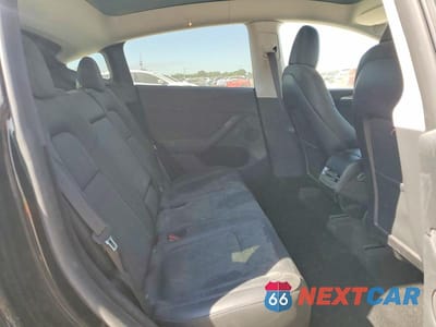 Zdjęcie 11 z 12 samochodu: 2023 TESLA MODEL Y VIN:7SAYGDEE8PA136981 - miniatura