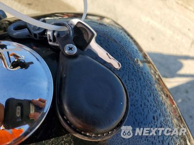 Zdjęcie 8 z 9 samochodu: 2020 HARLEY-DAVIDSON FXST VIN:1HD1BVJ29LB071314 - miniatura