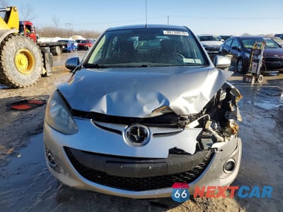 Piąte zdjęcie samochodu w środku: 2014 MAZDA MAZDA2 TOURING VIN:JM1DE1LZ9E0171176 - miniatura