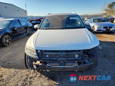 Piąte zdjęcie samochodu w środku: 2019 VOLKSWAGEN TIGUAN SEL PREMIUM VIN:3VV4B7AX3KM045497 - miniatura