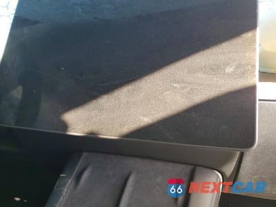 Zdjęcie 9 z 14 samochodu: 2024 TESLA MODEL Y VIN:7SAYGDED1RF105309 - miniatura