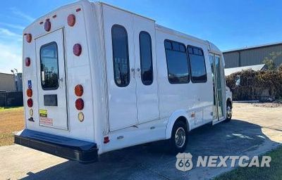 Trzecie zdjęcie samochodu z tyłu: 2014 FORD ECONOLINE E450 SUPER DUTY CUTAWAY VAN VIN:1FDEE4FL9EDA66011 - miniatura