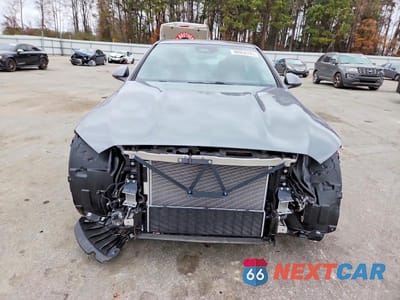Piąte zdjęcie samochodu w środku: 2024 MERCEDES-BENZ C 300 VIN:W1KAF4GB1RR235202 - miniatura