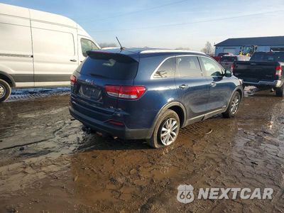 Trzecie zdjęcie samochodu z tyłu: 2018 KIA SORENTO LX VIN:5XYPGDA50JG399404 - miniatura