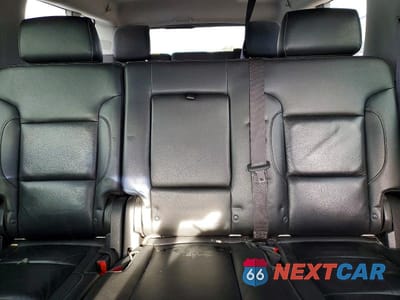 Zdjęcie 10 z 13 samochodu: 2015 CHEVROLET SUBURBAN K1500 LT VIN:1GNSKJKC7FR119837 - miniatura