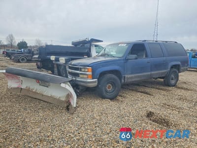 1995 CHEVROLET SUBURBAN K2500 1GNGK26N6SJ301058 - główne zdjęcie licytacji z USA - miniatura