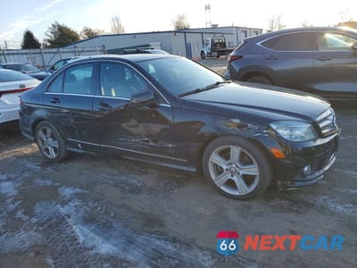 Czwarte zdjęcie samochodu z boku: 2010 MERCEDES-BENZ C 300 VIN:WDDGF5EB0AR096932 - miniatura
