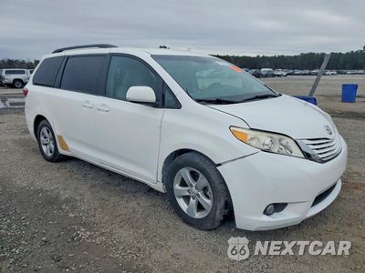 Czwarte zdjęcie samochodu z boku: 2015 TOYOTA SIENNA LE VIN:5TDKK3DC2FS654285 - miniatura