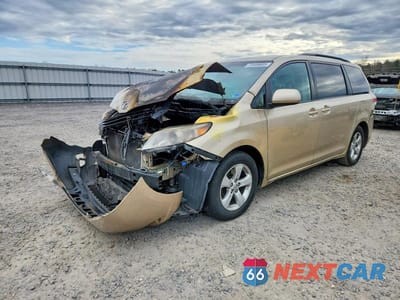 2013 TOYOTA SIENNA LE 5TDKK3DC5DS367424 - główne zdjęcie licytacji z USA - miniatura