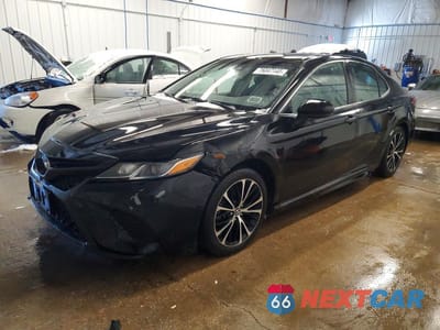 2018 TOYOTA CAMRY 4T1B11HK5JU112929 - główne zdjęcie licytacji z USA - miniatura
