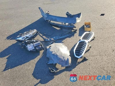 Zdjęcie 12 z 12 samochodu: 2024 BMW 330I VIN:3MW69FF09R8D89666 - miniatura