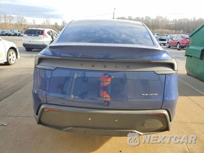 Zdjęcie 6 z 13 samochodu: 2026 TESLA MODEL Y VIN:7SAYGDEE8TA390068 - miniatura