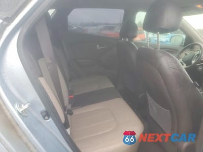 Zdjęcie 10 z 12 samochodu: 2011 HYUNDAI TUCSON GLS VIN:KM8JU3ACXBU297028 - miniatura