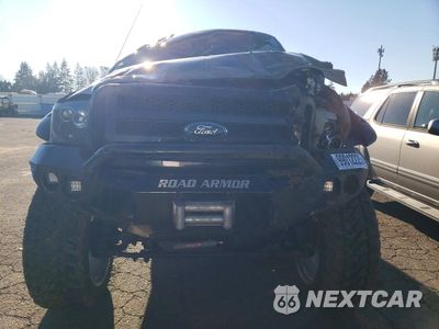 Piąte zdjęcie samochodu w środku: 2005 FORD EXCURSION LIMITED VIN:1FMSU43P65EA50730 - miniatura