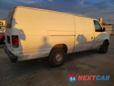 Trzecie zdjęcie samochodu z tyłu: 2003 FORD E250 DELIVERY VAN VIN:1FTNS24L33HA82909 - miniatura