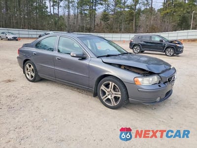 Czwarte zdjęcie samochodu z boku: 2009 VOLVO S60 T5 VIN:YV1RS547792740808 - miniatura