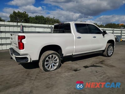 Trzecie zdjęcie samochodu z tyłu: 2021 CHEVROLET SILVERADO K1500 HIGH COUNTRY VIN:3GCUYHET1MG315600 - miniatura