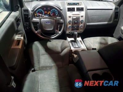 Zdjęcie 8 z 13 samochodu: 2008 FORD ESCAPE XLT VIN:1FMCU93108KD32591 - miniatura