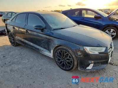 Czwarte zdjęcie samochodu z boku: 2018 AUDI A3 PREMIUM VIN:WAUAUGFF7J1009106 - miniatura