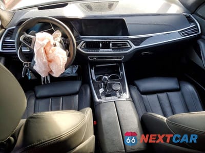 Zdjęcie 8 z 11 samochodu: 2019 BMW X7 XDRIVE40I VIN:5UXCW2C51KL086949 - miniatura