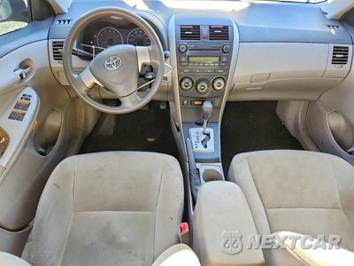 Zdjęcie 8 z 12 samochodu: 2010 TOYOTA COROLLA BASE VIN:1NXBU4EE0AZ384912 - miniatura