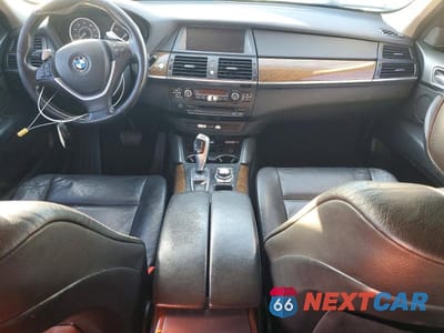 Zdjęcie 8 z 12 samochodu: 2011 BMW X6 XDRIVE35I VIN:5UXFG2C56BLX05720 - miniatura