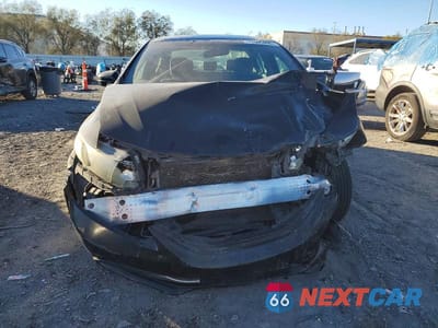 Piąte zdjęcie samochodu w środku: 2014 HONDA CIVIC LX VIN:19XFB2F58EE042188 - miniatura