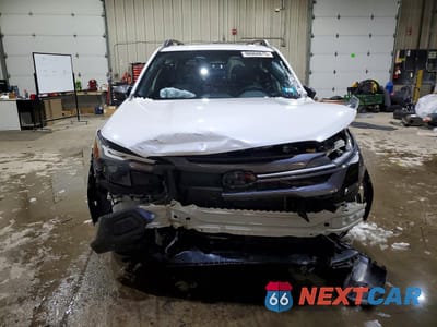 Piąte zdjęcie samochodu w środku: 2025 SUBARU FORESTER PREMIUM VIN:JF2SLDBC8SH457918 - miniatura